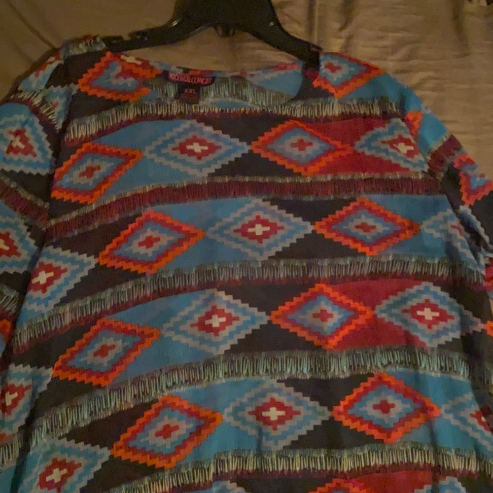 Women’s long sleeve top
